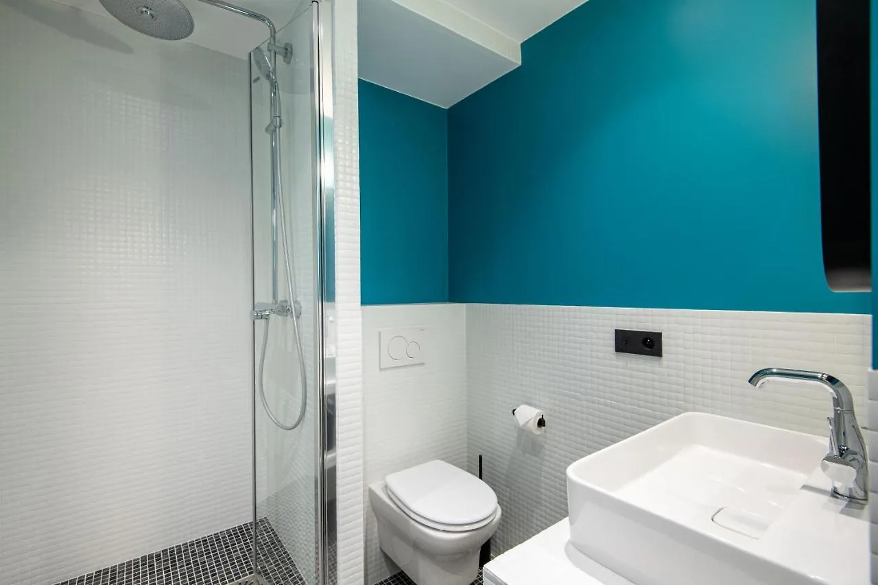 New - Superbe 1 Bdr Appt - Design 60's - 15e Apartamento